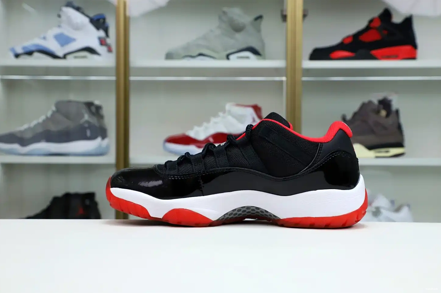 BRED RETRO 11 Kimikick JORDAN AIR LOW 0529